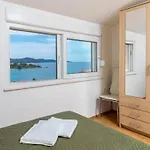 Daire Fran-two Bedroom With Balcony And Sea View Fran 2